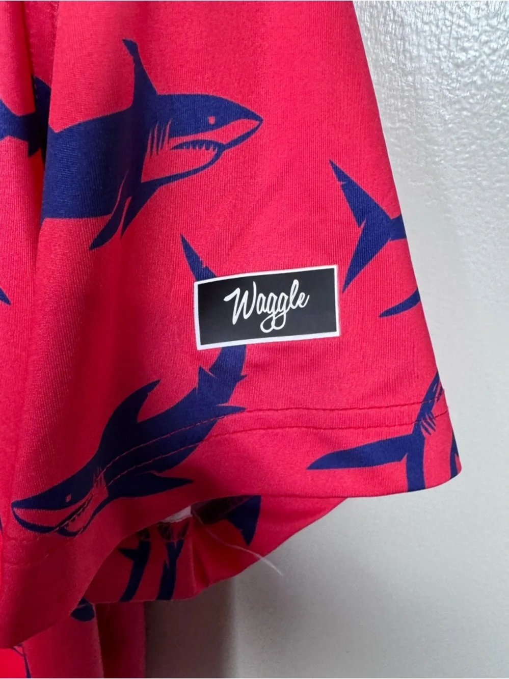 Waggle Men’s Pink with Bold Blue Shark Sz L Short Sleeve Sea Fishing Polo Shirt - Picture 6 of 9